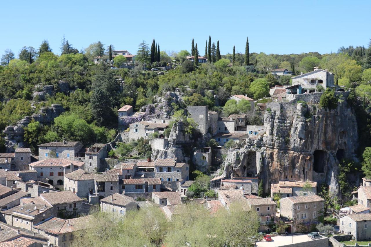 Maison Des Bourgades Saint-Julien-de-Peyrolas Luaran gambar